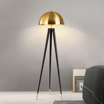 Современные простые и модные лампы Гостиничный стол Гостиная Спальня Диван Выставочный зал Торшер в индустриальном стиле Изображение