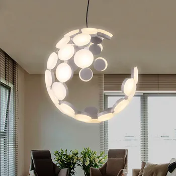 Подвесной светильник итальянского дизайнера Creative moon lamp белого и черного цветов подвесной светильник Спальня Столовая Кухня островная люстра Изображение